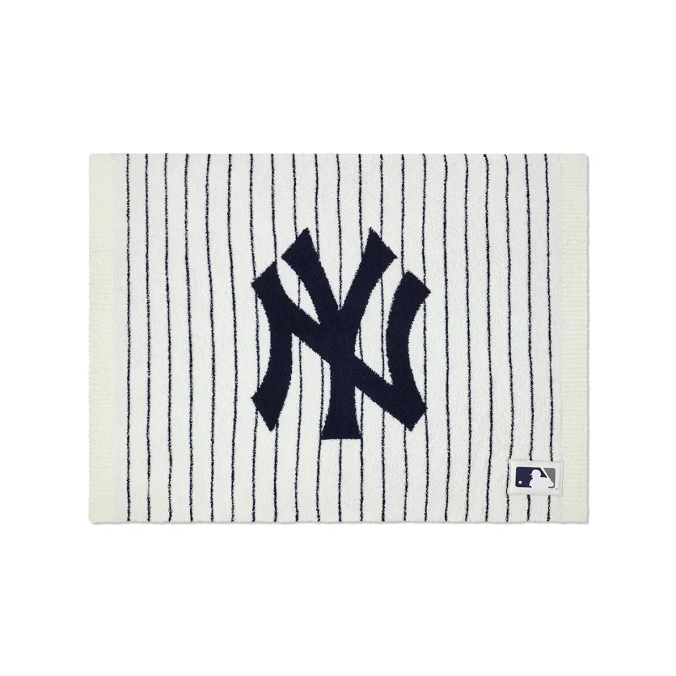 CozyChic New York Yankees Stroller Blanket - 30"x40"