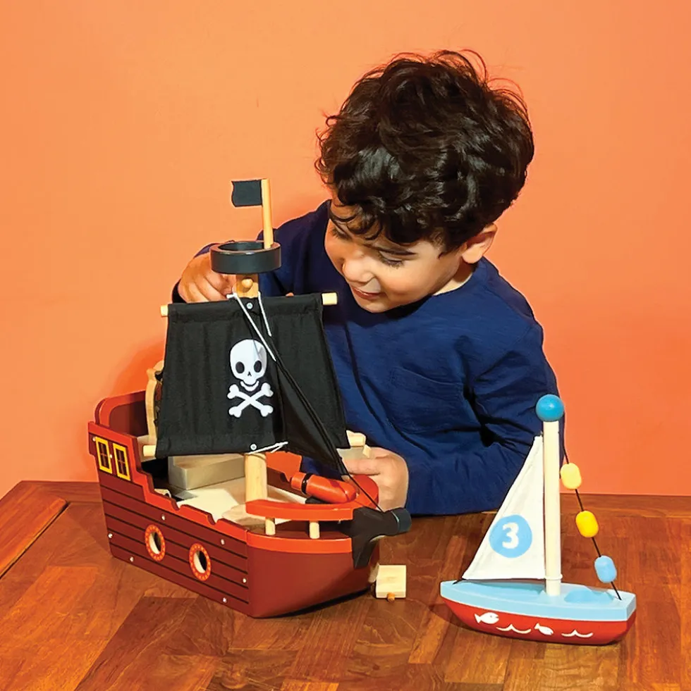 Fishbones Pirate Ship