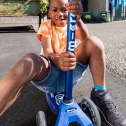 Micro Maxi LED Scooter - Blue/White