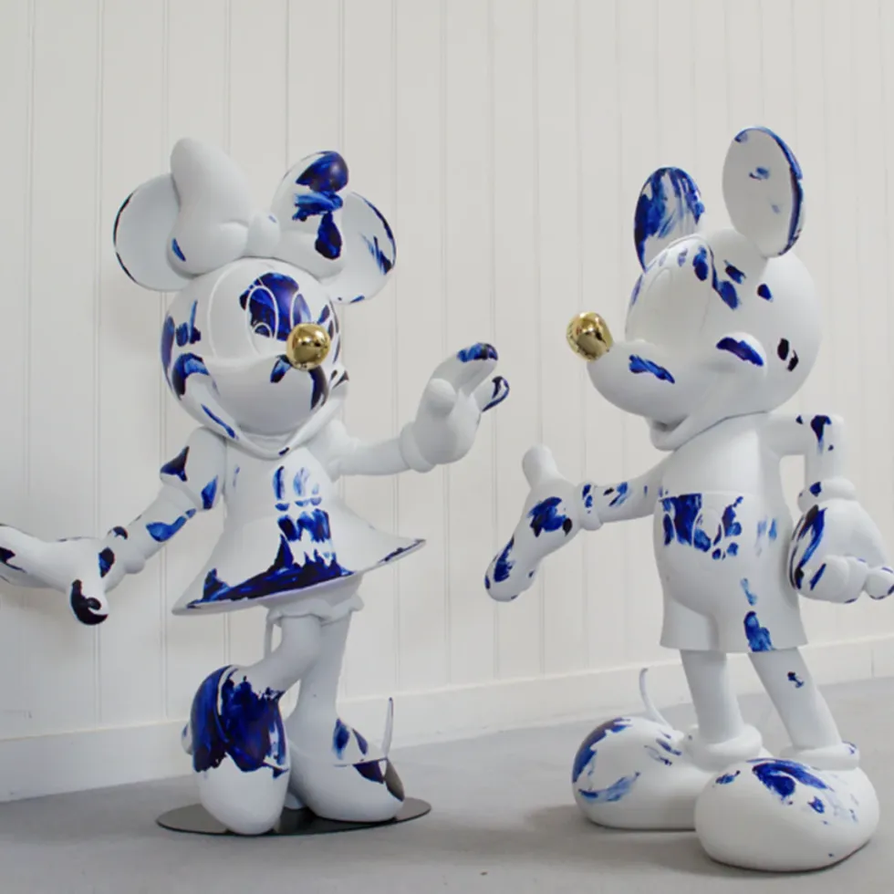 Minnie Mouse Figure White & Blue Limited Edition - 24.4"