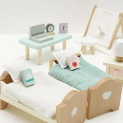 Wooden Dollhouse 24 Piece Child's Bedroom Furniture Set