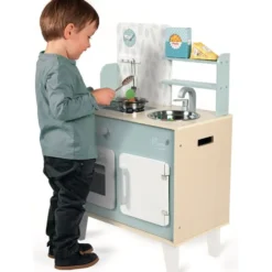 Wooden Feather Kitchen Set