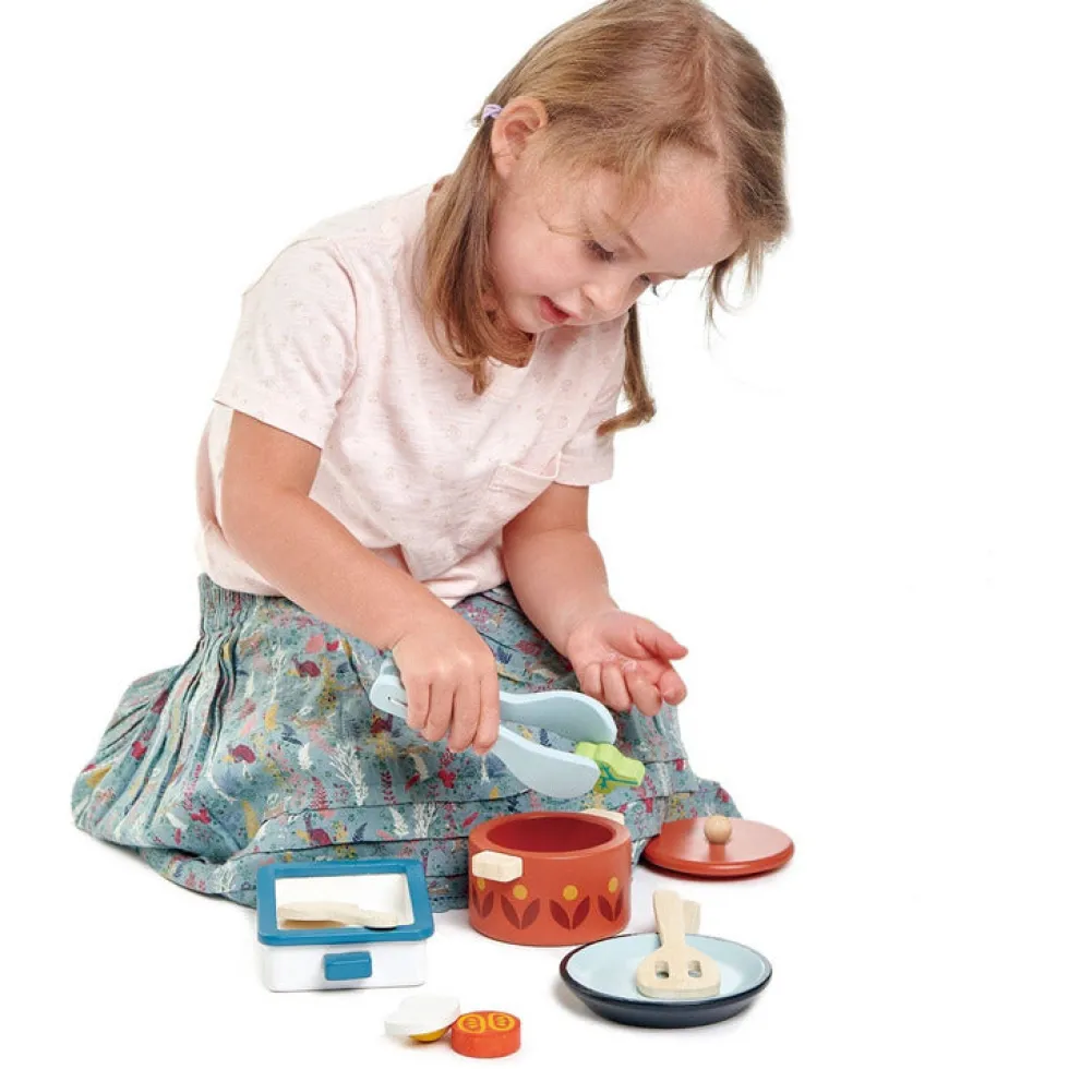 Wooden Pots & Pans